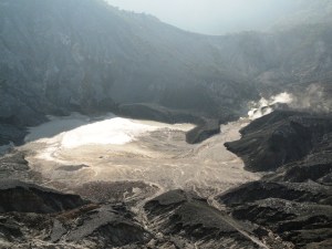 (08) tangkubanparahu